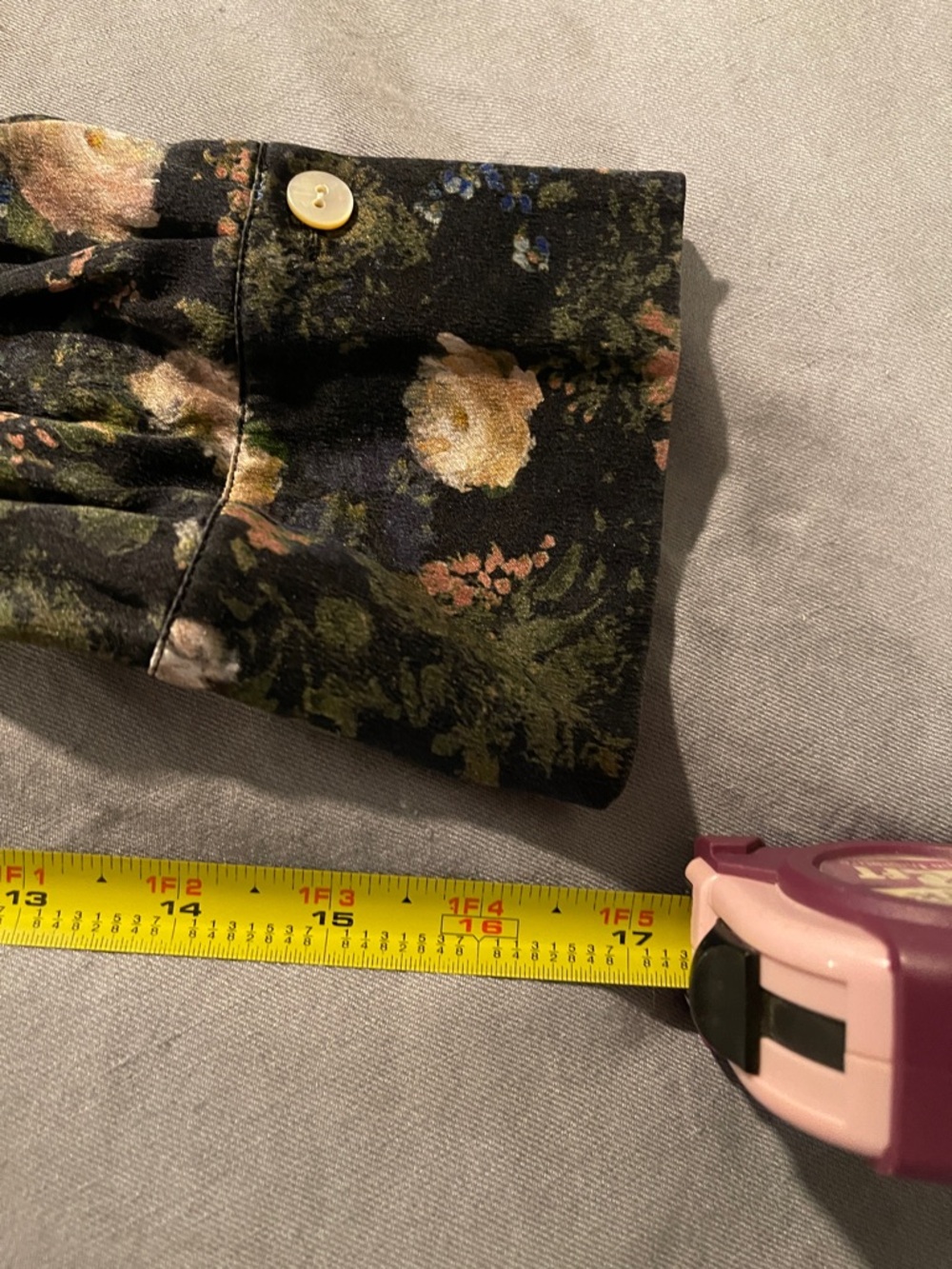 VINCE silk blouse - Picture 8 of 9